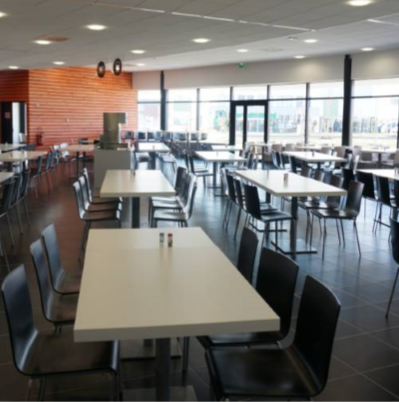 The Saint-Beauzire site is home to an inter-company restaurant serving over 450 meals on a daily basis.  Businesses can contribute to the price of meals, however, the restaurant is open to all the employees of the Biopôle Clermont-Limagne. [...]