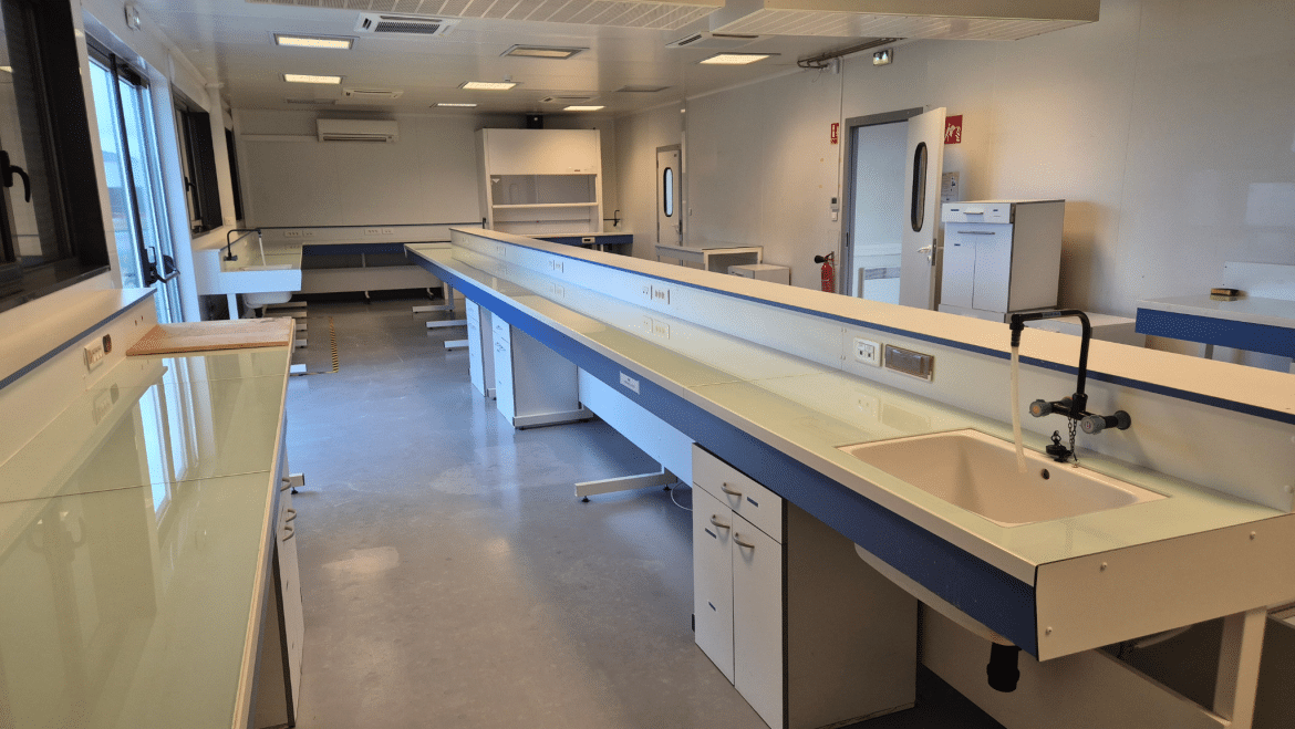 Laboratories and offices unit - A2-3